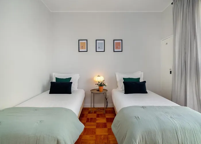 Whome Ft169 Location 2-bed Perfect To Explore Oporto