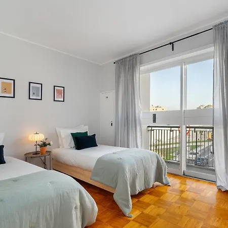 Whome Ft169 Location 2-bed Perfect To Explore דירה *