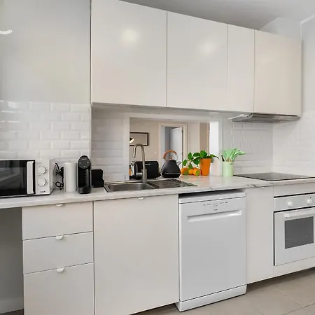 Whome Ft169 Location 2-bed Perfect To Explore דירה *