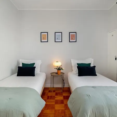Whome Ft169 Location 2-bed Perfect To Explore Oporto